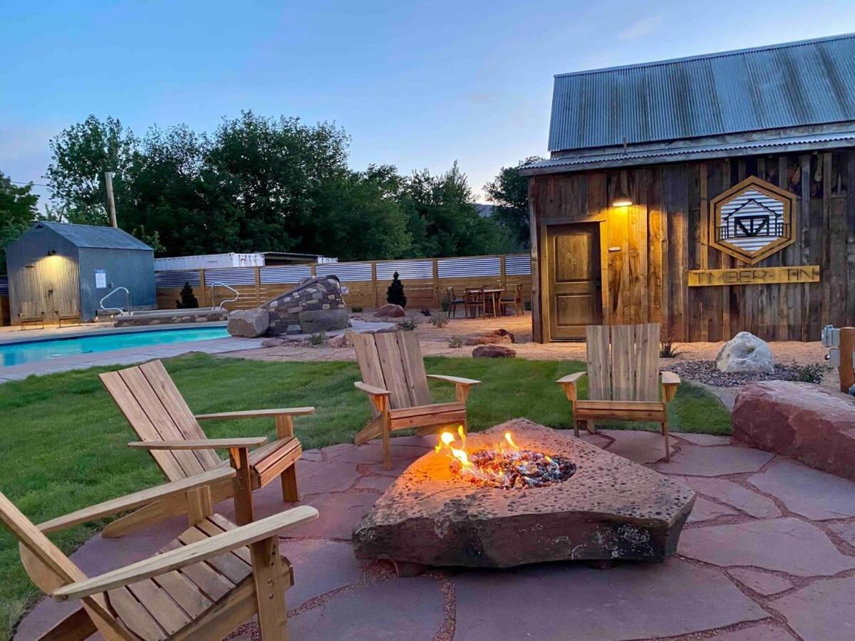 Timber & Tin G 2Bed 2Bath W Pool & Rooftop Deck 커내브 외부 사진